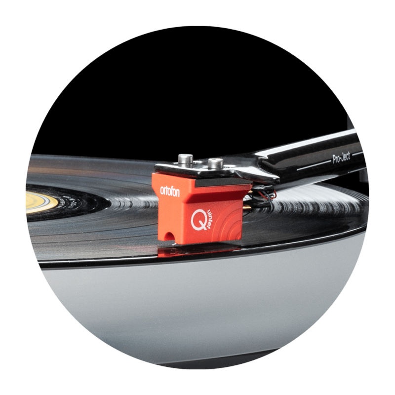 Pro-Ject X2 B Turntable Black Gloss — Ortofon Quintet Red cartridge close-up