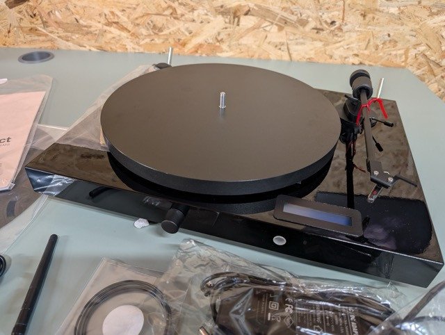 Pro-Ject Juke Box E1 Turntable