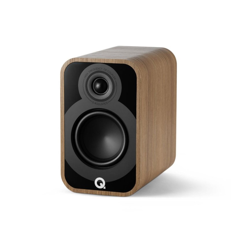 Q Acoustics 5040 5.1 Plus Cinema Pack Holme Oak — 5010 surround speaker angle view