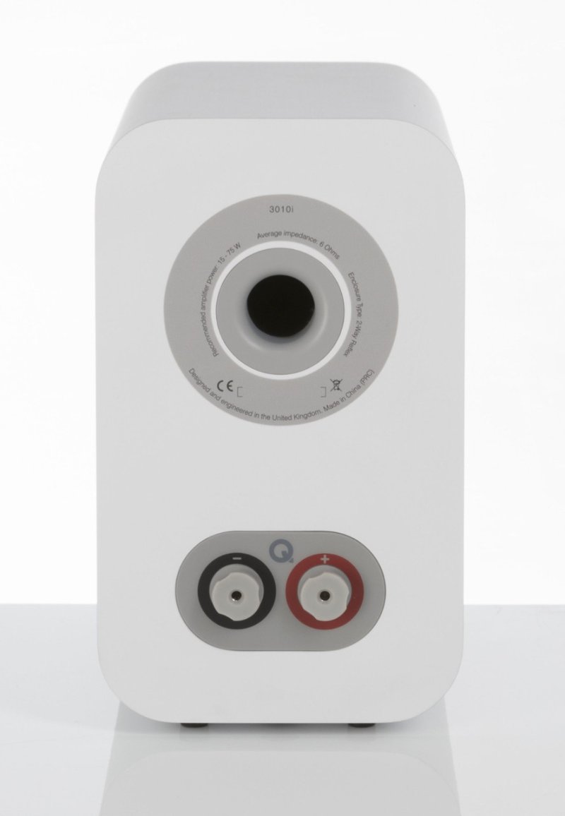Q Acoustics 3010i Bookshelf Speakers White (Pair) — rear panel