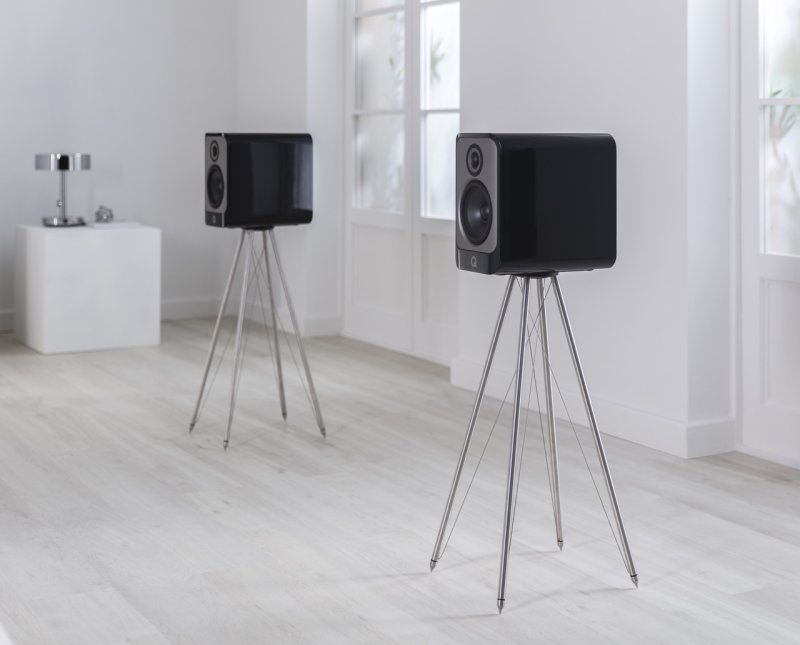 Q Acoustics Concept 30 Bookshelf Speakers Gloss Black (Pair) — lifestyle