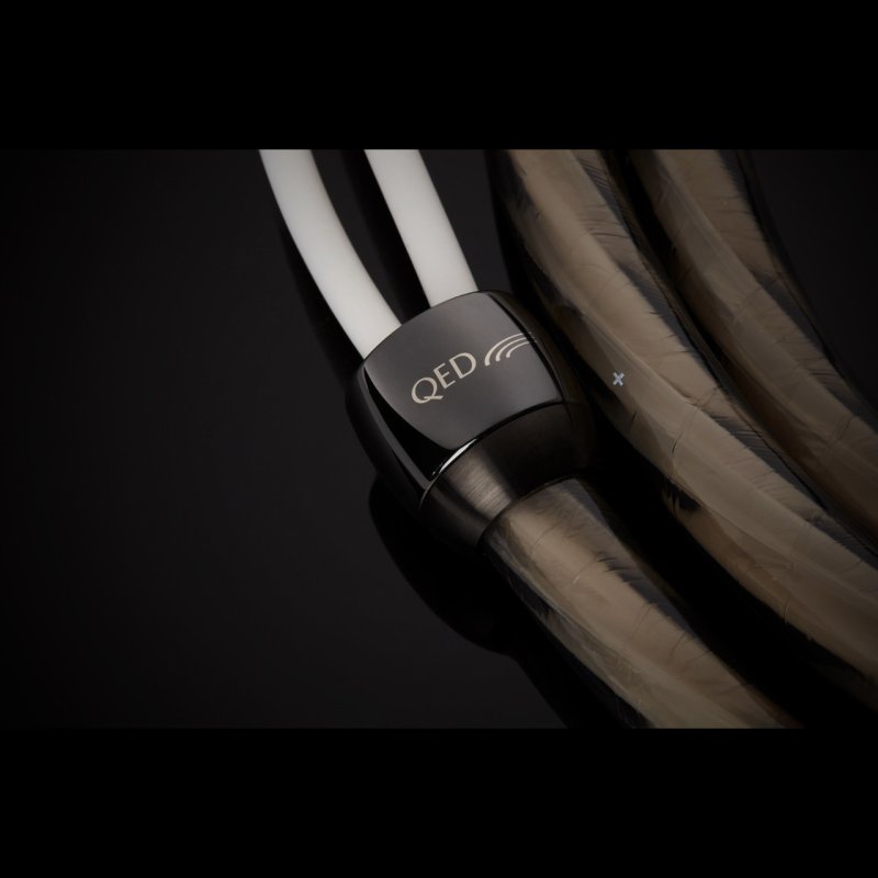 QED Supremus Zr Speaker Cable (3m Pair) — lifestyle