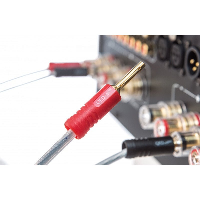 QED XT25 Pre-Terminated Speaker Cable (5m Pair) — Airloc Forte banana plug close-up