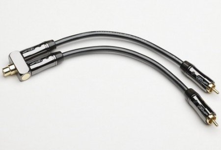 QED Performance Y-SW Subwoofer Adaptor — alternate angle