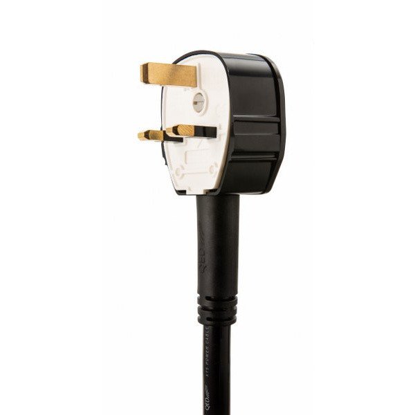 QED XT5 Power Cable 3m — UK plug close-up