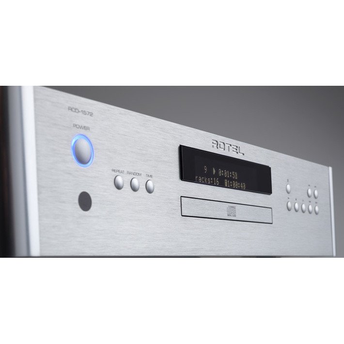 Rotel RCD-1572 CD Player Silver — lifestyle