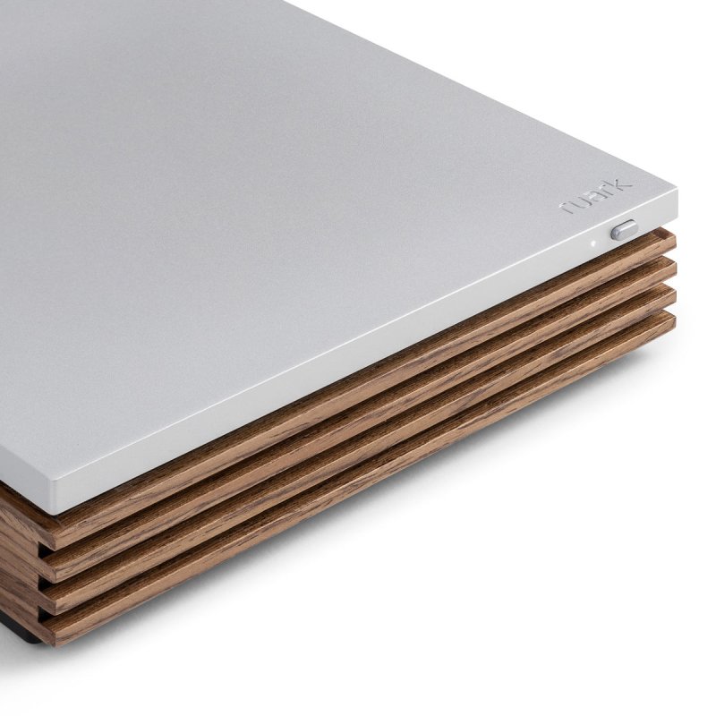 Ruark R-CD100 CD Player — top plate detail