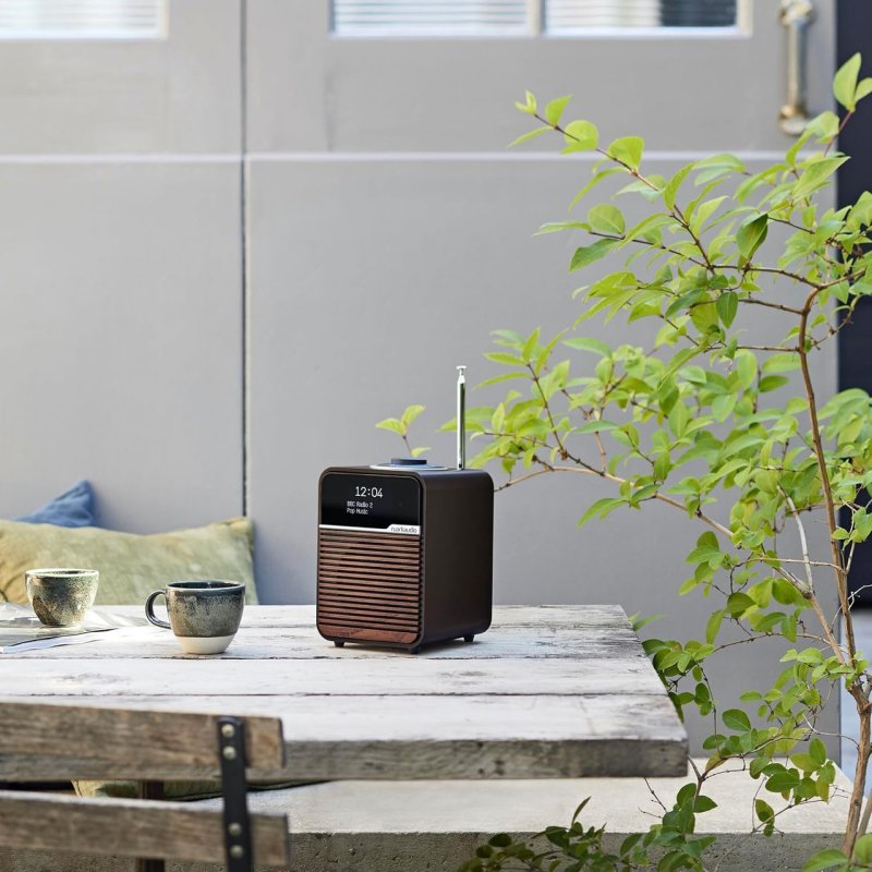 Ruark R1 Mk4 Deluxe Bluetooth Radio Espresso — lifestyle outdoors