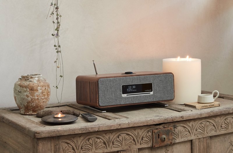Ruark R3S Wireless Music System Walnut Veneer — lifestyle