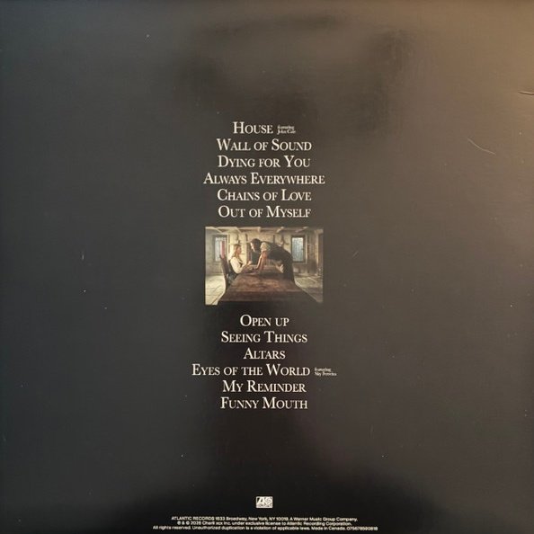 Wuthering Heights rear sleeve with the twelve track listing