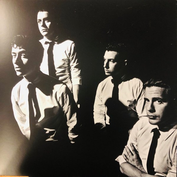 Arctic Monkeys - AM (LP) Vinyl, gatefold interior band photograph